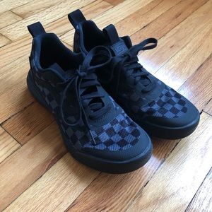 Vans Ultrarange Checkerboard NWOT Sz. 8